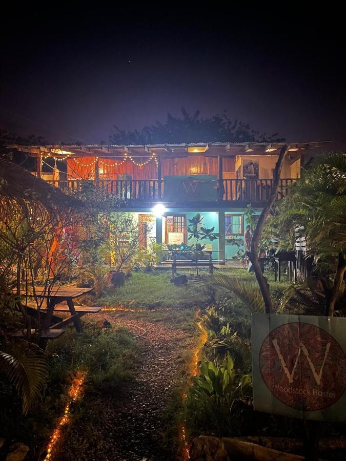 Woodstock Hostel Sámara Exteriör bild