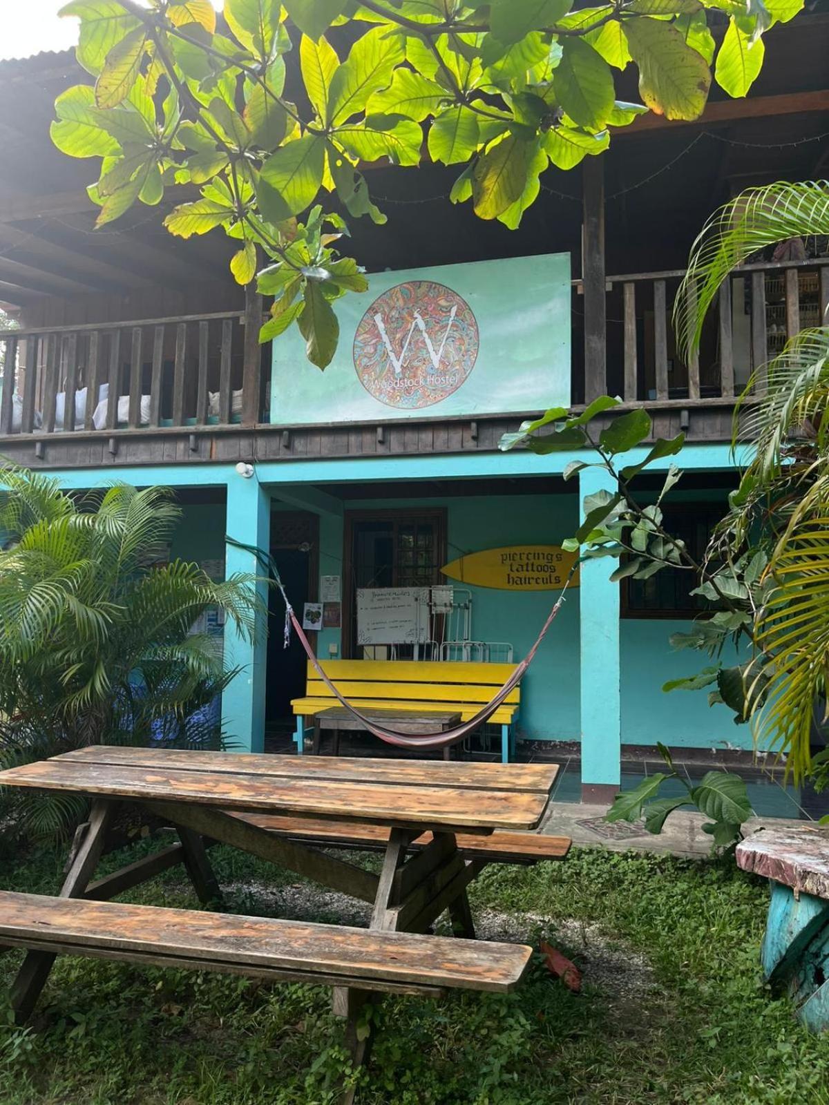 Woodstock Hostel Sámara Exteriör bild